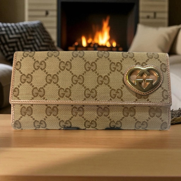 Women's Gucci Wallet Beige/Gold - Picture 1 of 9
